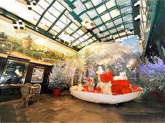 Cartoon Bouncer Inflatable Snow Globe for Christmas Holiday Decoration