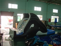 Tobogán acuático inflable de la ballena